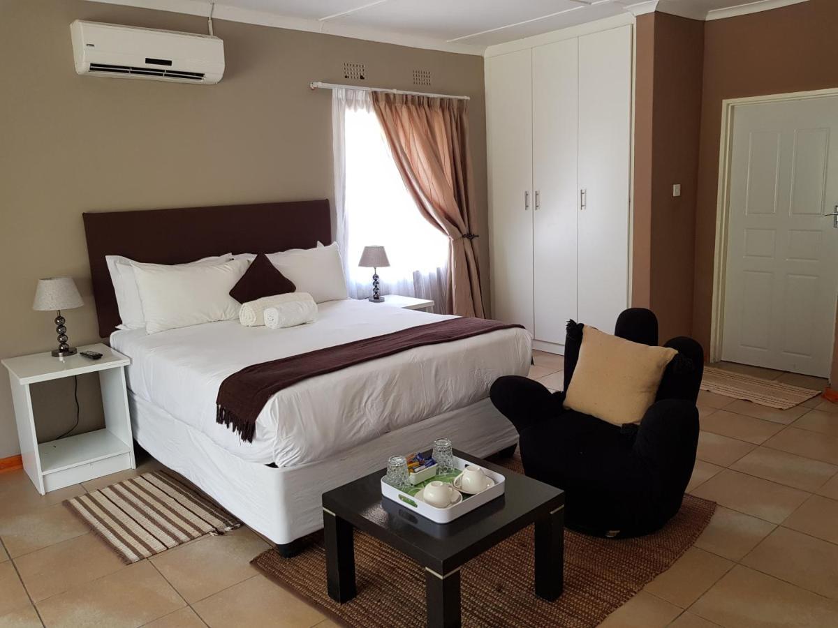 Thamalakane Guest House Maun Buitenkant foto