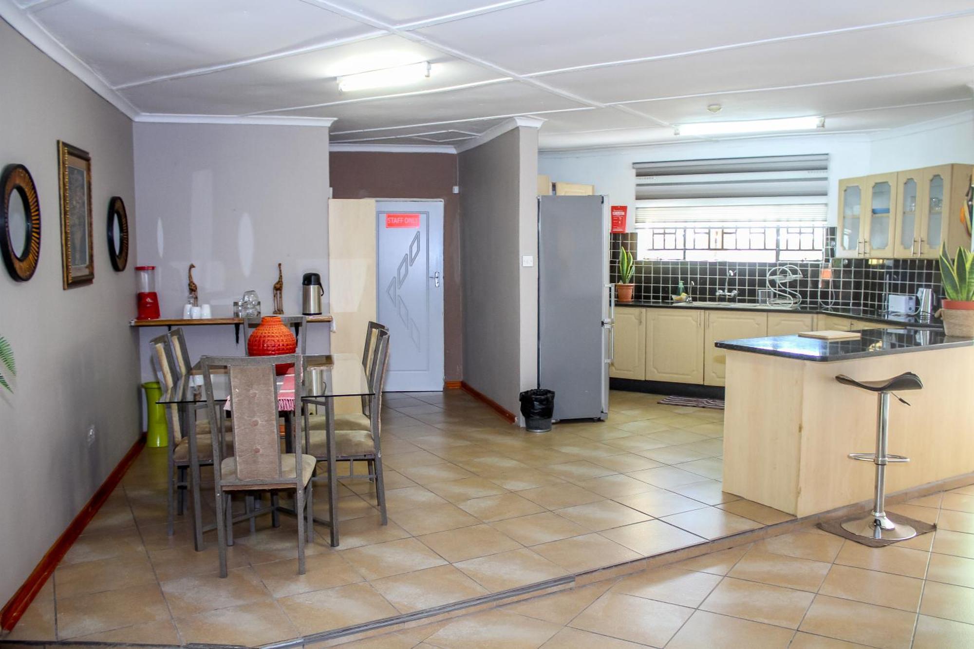 Thamalakane Guest House Maun Buitenkant foto